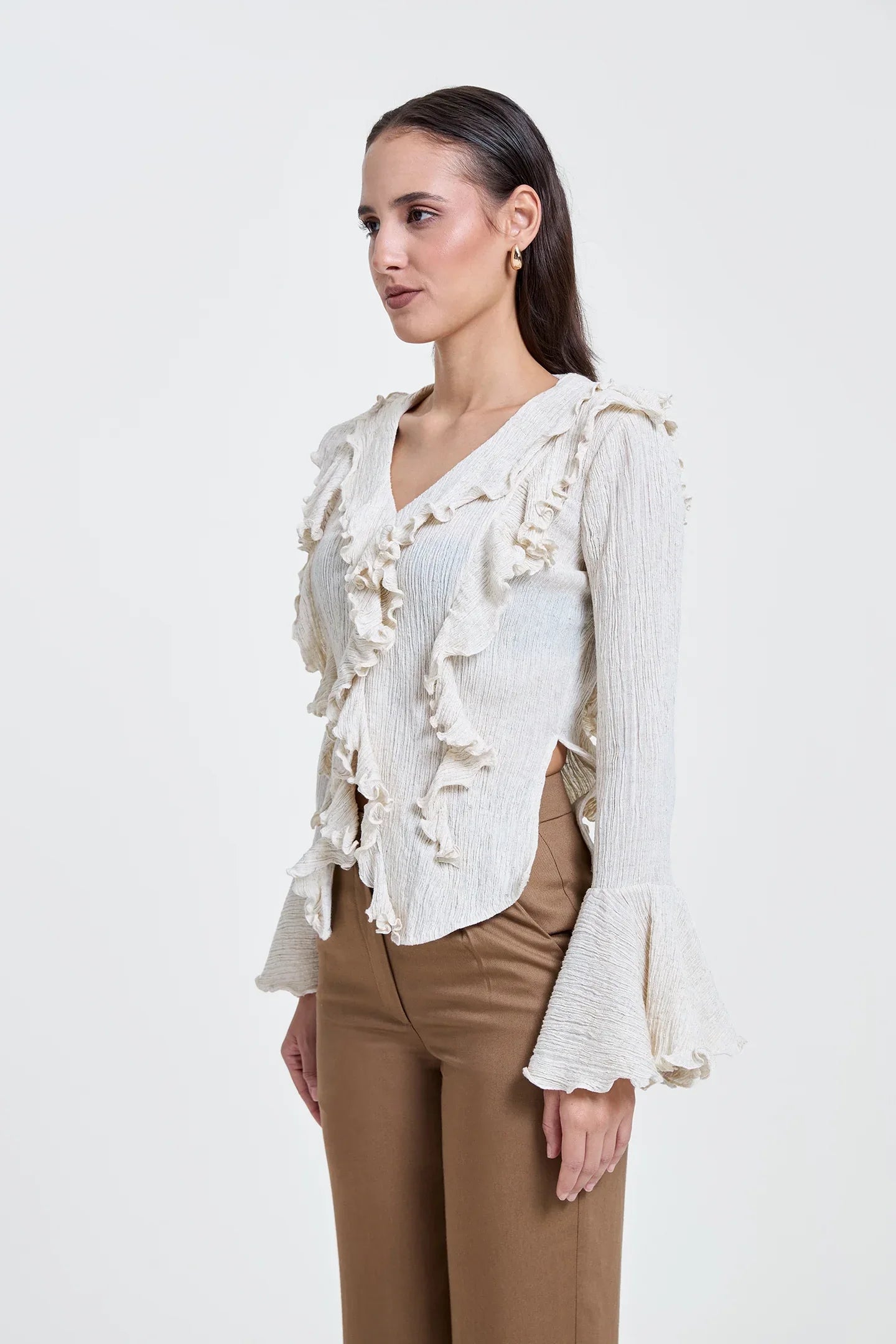 Off White Crinkled Ruffled Top – Anjum Khan