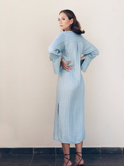 Sustainable cotton striped long dress – a wardrobe essential.