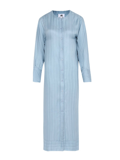 Sustainable cotton striped long dress – a wardrobe essential.